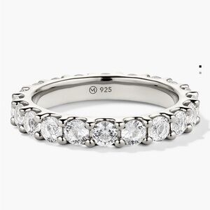 Mejuri Aurora lab grown white sapphire eternity Ring size 6 $185